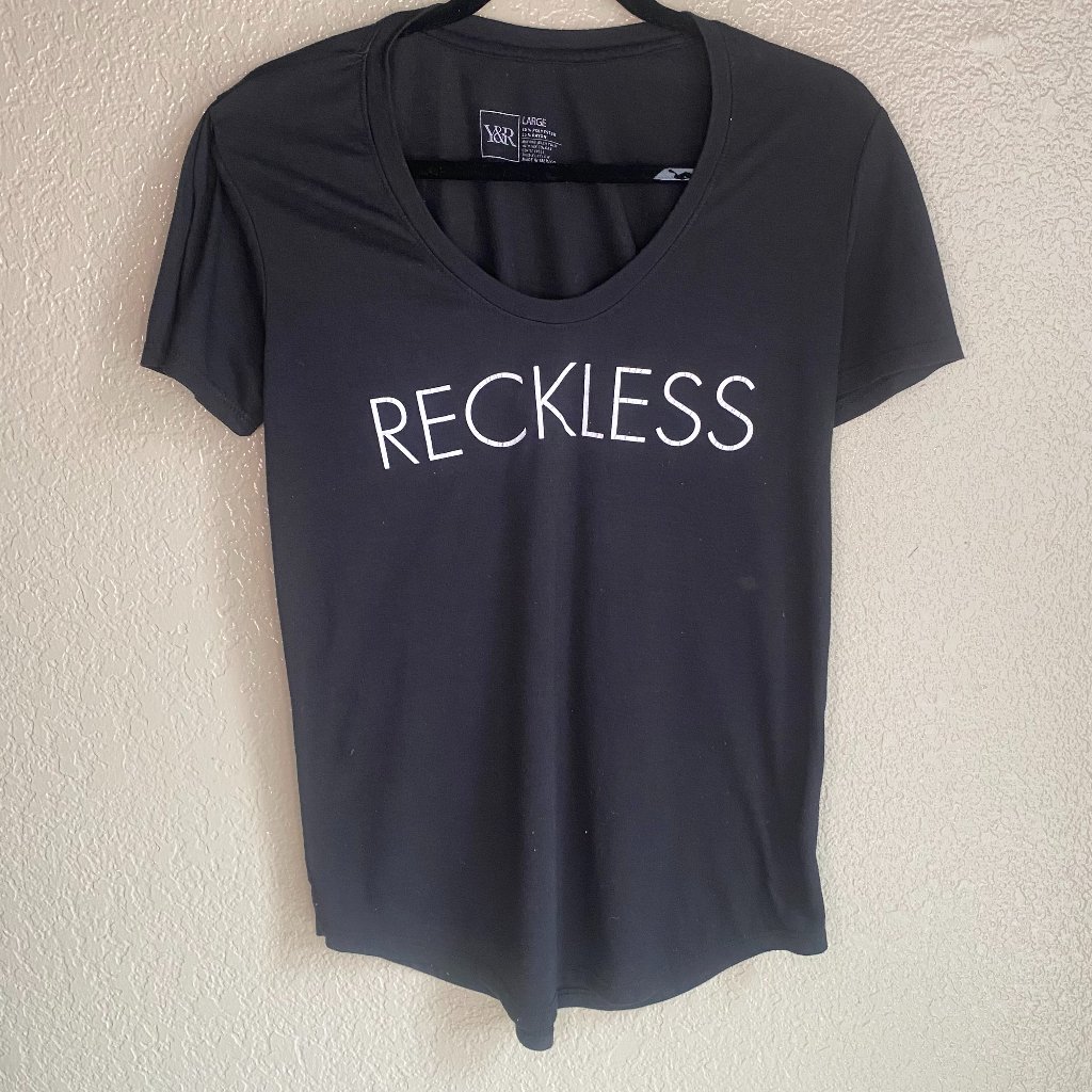 Y&R Women's Large Vneck Reckless Black Tshirt